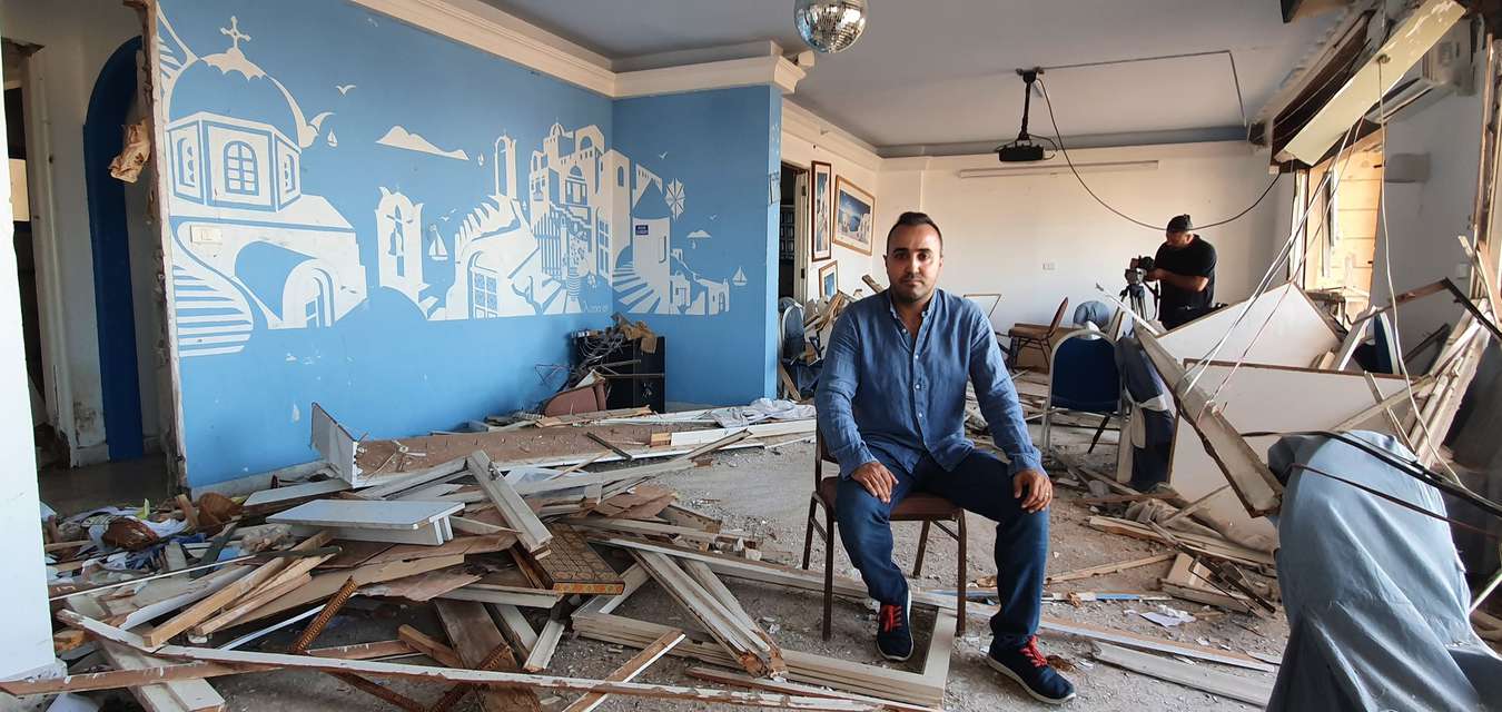 Mykonos Biennale 2015 - Film Festival -  Zeibekiko in Beirut 2 - screen shot