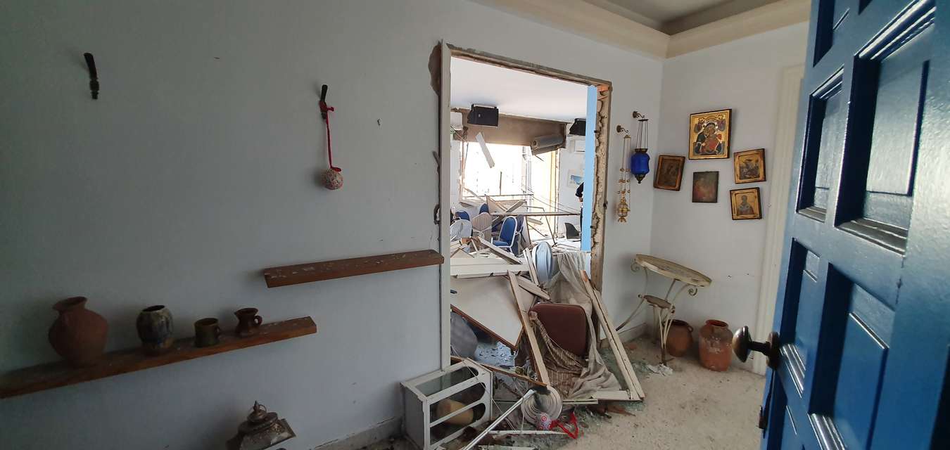 Mykonos Biennale 2015 - Film Festival -  Zeibekiko in Beirut 6 - screen shot