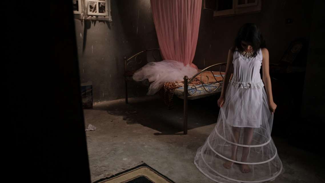 Mykonos Biennale 2015 - Film Festival -  Coffin Decolleté-6 - screen shot